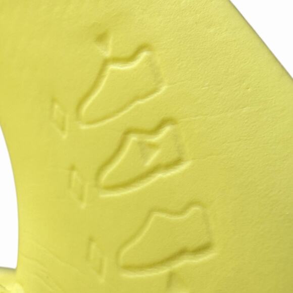 Birkenstock Women’s Gizeh EVA Flip Flop Sandals Yellow Sz 9 - Picture 5 of 9